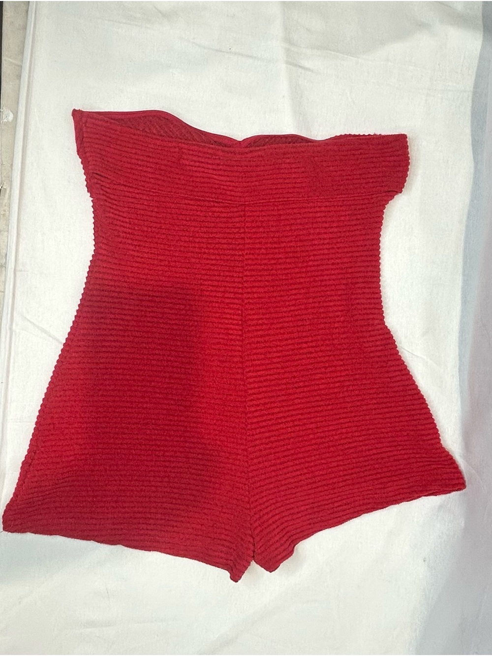 Red Ribbed Strapless Knit Romper - Picture 3 of 4
